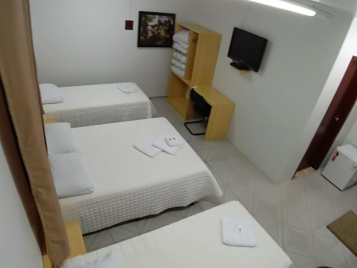 Giroto Hotel Realeza Extérieur photo