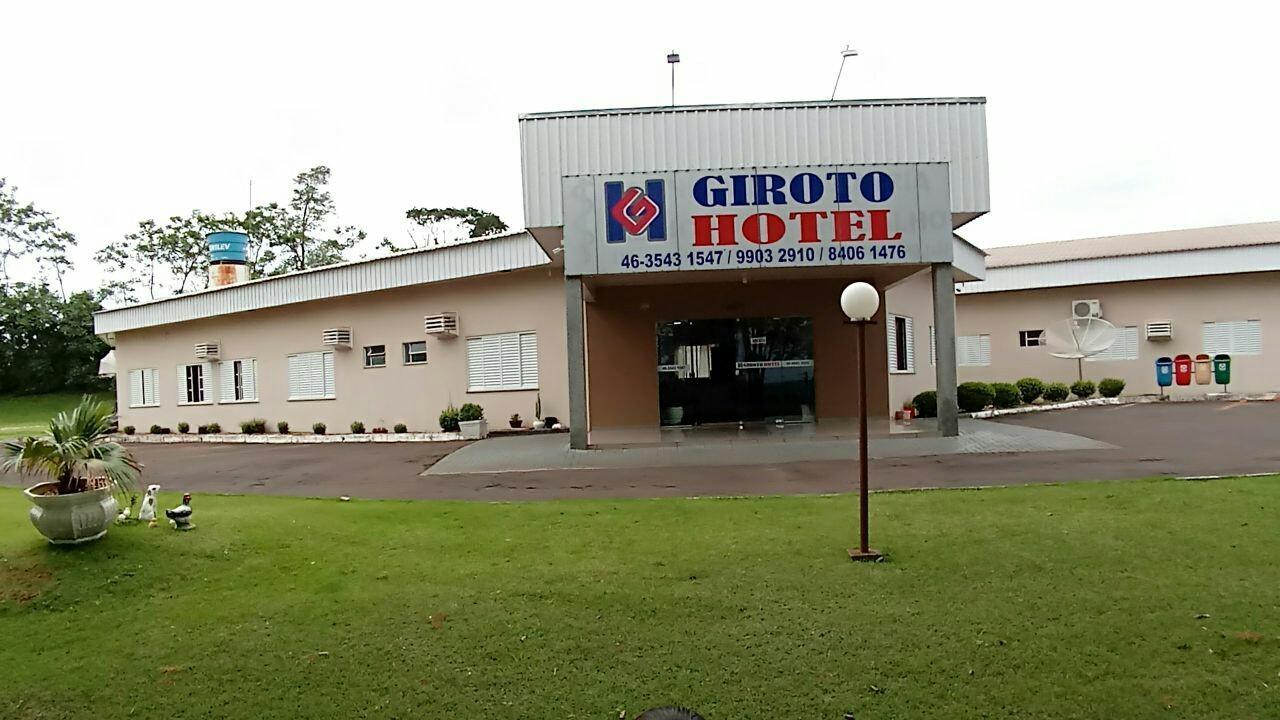 Giroto Hotel Realeza Extérieur photo